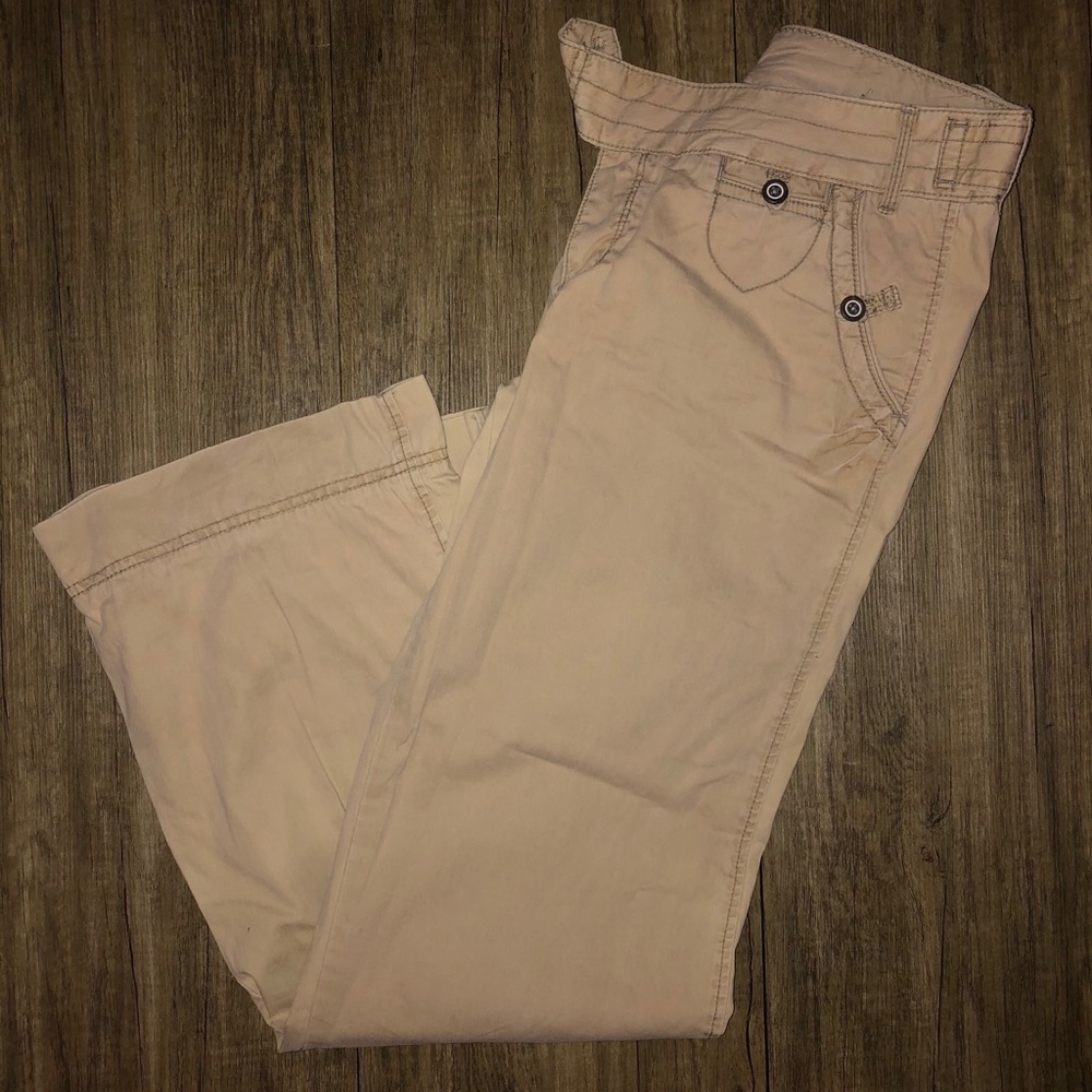American Eagle khaki pants. Gently used.